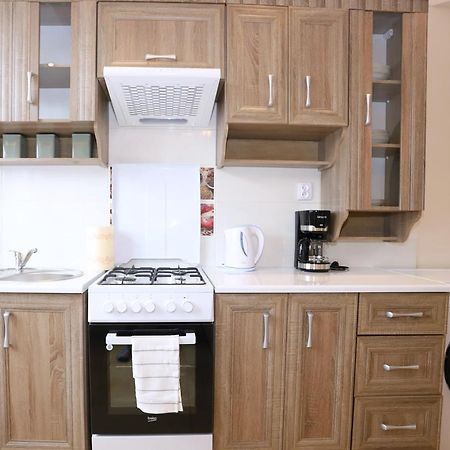 Apartament Stary Zdroj Валбжих Екстериор снимка