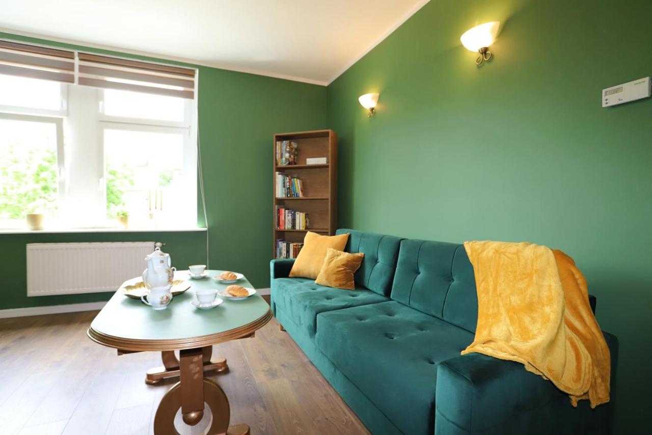 Apartament Stary Zdroj Валбжих Екстериор снимка