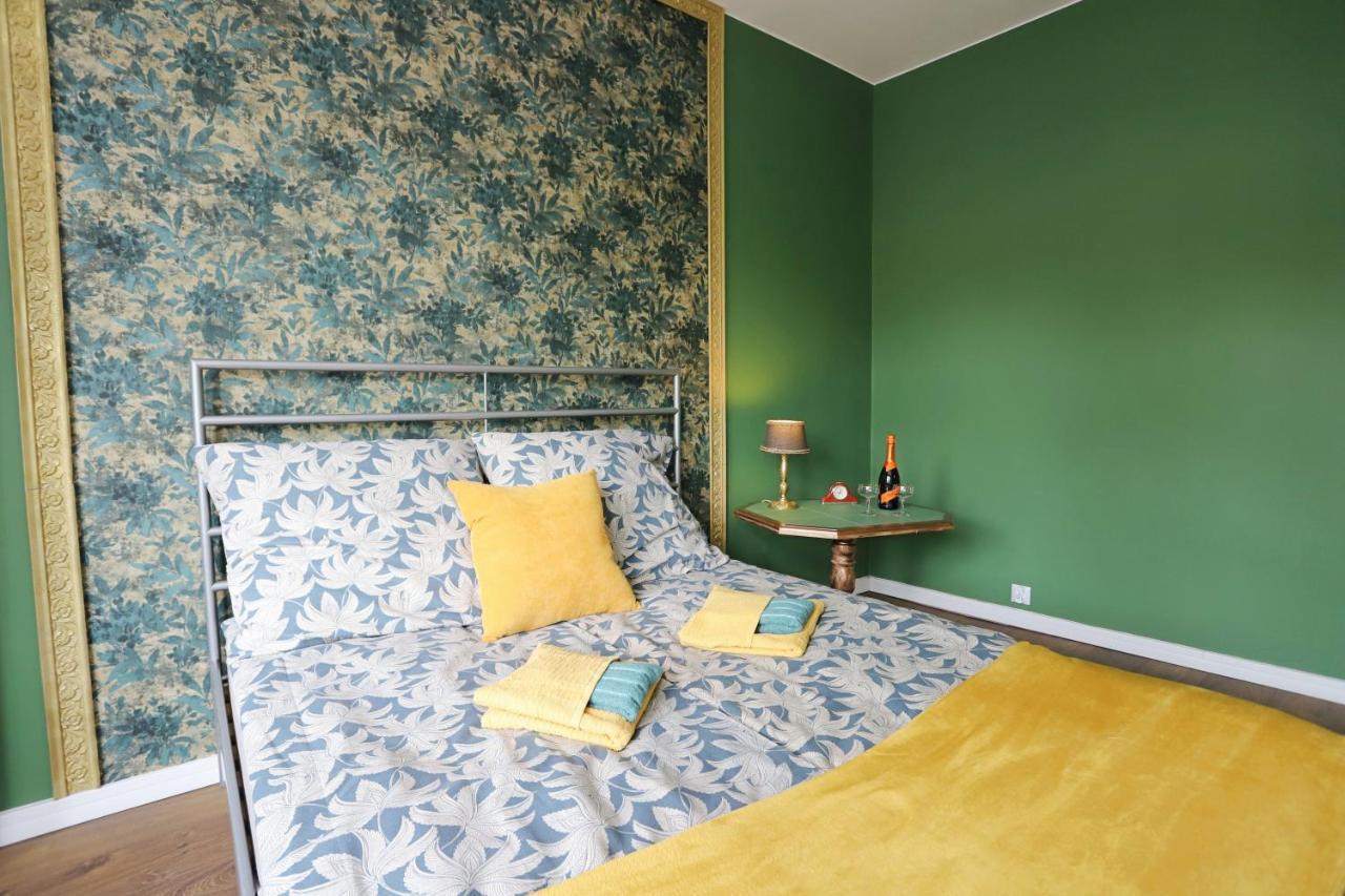Apartament Stary Zdroj Валбжих Екстериор снимка