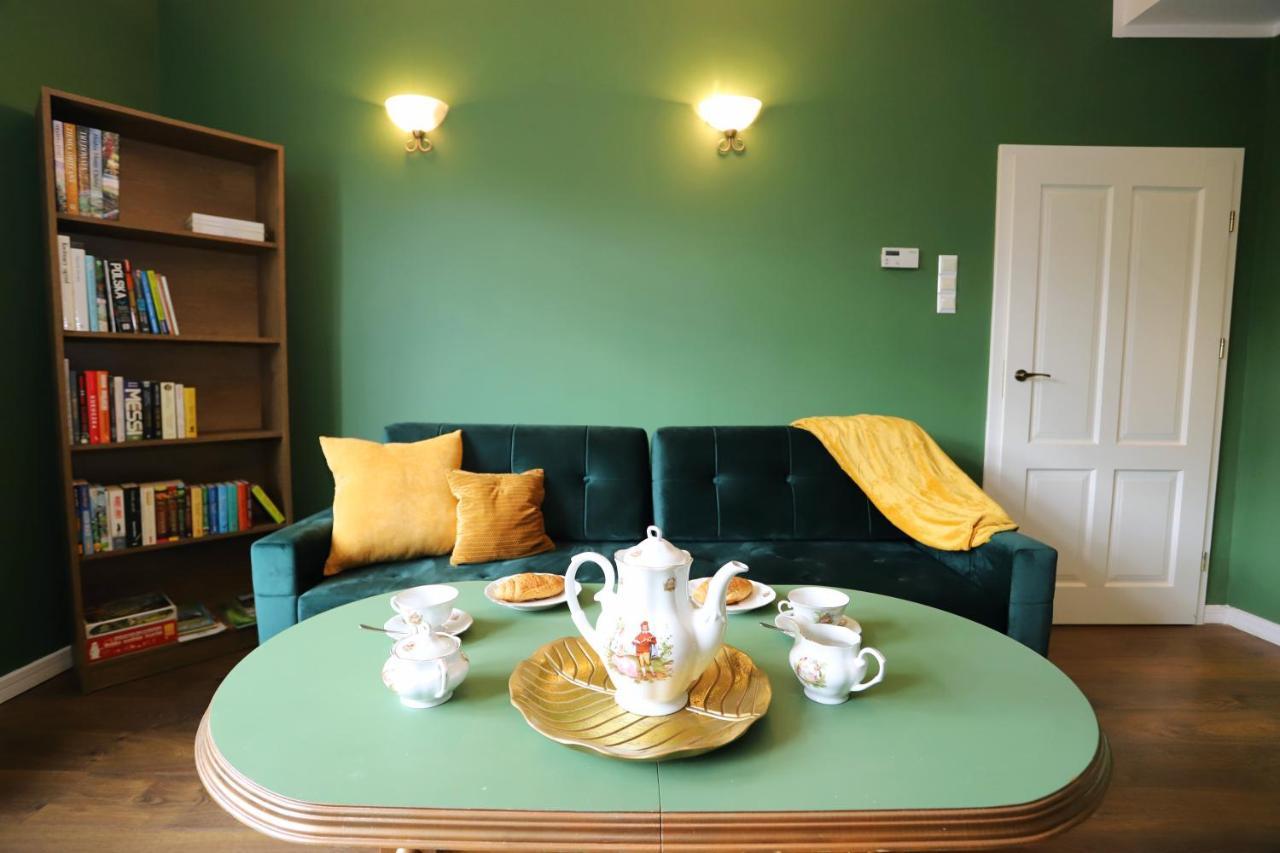 Apartament Stary Zdroj Валбжих Екстериор снимка
